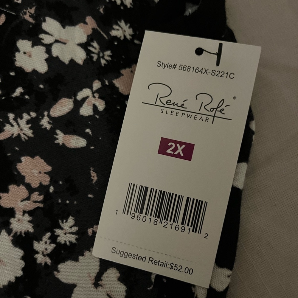 Rene Rofe Floral Black and White Sleepwear - Pajama Set - Picture 5 of 6